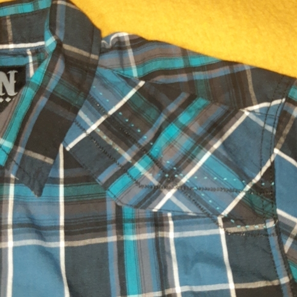 RERUN Button down M3 - Picture 4 of 7